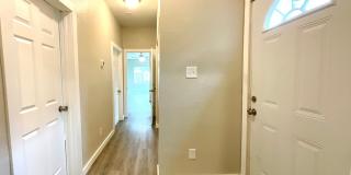 Move-In Ready 3BD/2BA – Laminate Floors, Fenced Yard & Prime Location! ACCEPTS SECTION 8 Gallery 20