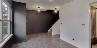 6951 N Western Avenue Gallery 7
