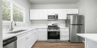 Renovated 6bed/3bath Close to Campus! Gallery 13
