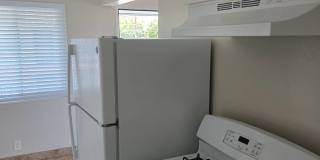 Welcome to Reeves Apartments Gallery 15