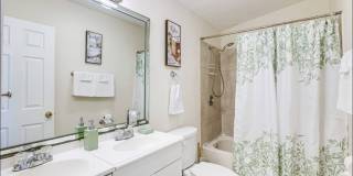 716 21st St Gallery 9