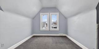 $1550 4 bedroom Gallery 27