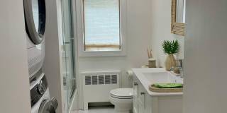 2174 Bay Boulevard Gallery 14