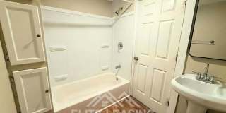 Charming 3 Bedroom Home close to Hospitals! Available Now! Gallery 8