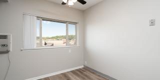 The Oaks of West Saint Paul Gallery 13