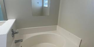 4312 IVEYGLEN Avenue Gallery 12