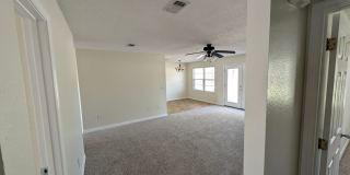 Updated 4‑Bedroom Home on a Quiet Street — 1,695 sq ft, Large Garage — Now Accepting Applications Gallery 18