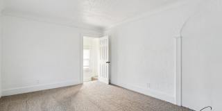 4 bedroom large home Gallery 26