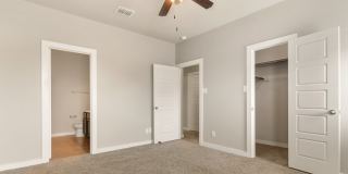 AVAILABLE NOW! Beautiful 3 Bedroom Duplex Located in New Braunfels, Texas! Gallery 11