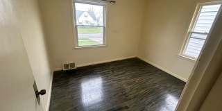 3 BED 1 BATH SINGLE FAMILY HOME IN GARFIELD HEIGHTS! Gallery 1