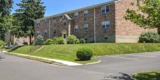 Village Green Apartments Gallery 7