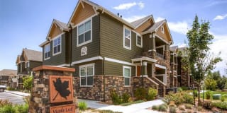 Maple Leaf Townhomes Gallery 25