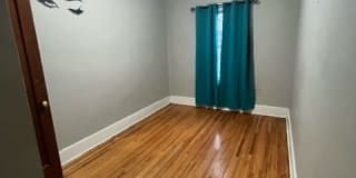 651 Norton Street - Up-East Gallery 2