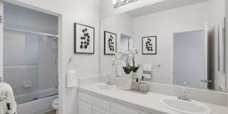 BRIGHT, OPEN RESIDENCE IN RIVERMARK HOME WITH EXCELLENT LAYOUT Gallery 29