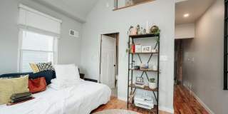 1151 Summit Street Gallery 17