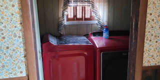 319 W 10th St Gallery 11