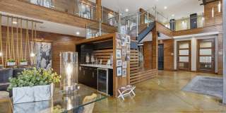 Sola Galleria Gallery 21