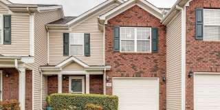 Charming 2BR Townhome in Nashville Gallery 1