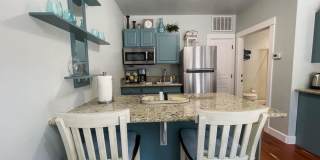 Parkside Suite: Fully Furnished Modern Studio in the Heart of Jacksonville $300 Utility Fee Gallery 15