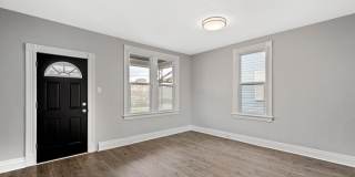 Beautiful 3 bedroom home in Coraopolis available June 1! Gallery 14