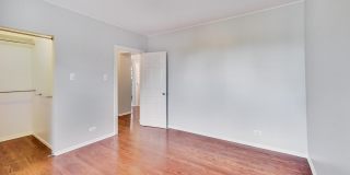 5655 N Spaulding Avenue Gallery 18