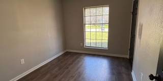 1800 Fairlane-Move In Ready! 1800 Fairlane-Move In Ready! Gallery 12