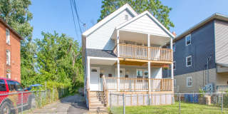 Lovely 3 Bedroom 1 Bathroom - 1st Floor with/ Washer and Dryer Gallery 99