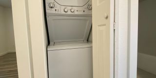 Vista 430 Apartments Gallery 12