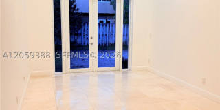1581 SW 106 AVE 1581 SW 106 AVE Gallery 3