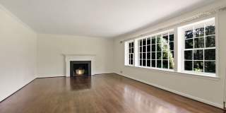 3 Bed 3 Bath - Potomac Falls Rambler - 2 Car Garage Gallery 4