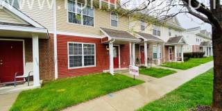 GREAT LOCATION!! 3 Bedroom, 2.5 Bath Townhome in West Des Moines Gallery 1