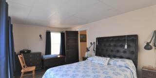 329 Washington Avenue Gallery 12