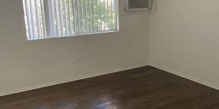 Warren St Family Village Gallery 19