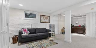 Charming 4BR/2.5BA Tudor in Prime Chevy Chase, DC! Gallery 28