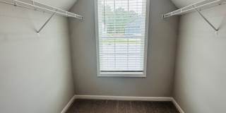 Spacious Family Home in Kathleen Gallery 18