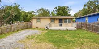 Charming Dade City Home with Spacious Yard – Pet Friendly! Gallery 1