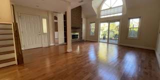1943 West White Oak Street Gallery 1