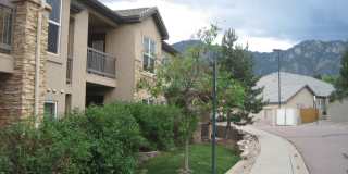 Spacious Top-Floor Condo in Las Casas at Broadmoor Bluffs | 2 Bed / 2 Bath + Garage, Very close to Ft Carson Gallery 1
