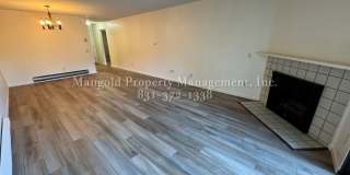 Tanglewood Condominium With Beautiful Bay Views, Fireplace, and Private Deck!! Gallery 9