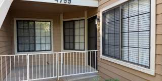 Beautiful Newly Remodeled 2BD/1BA Condo in North Boulder Gallery 1
