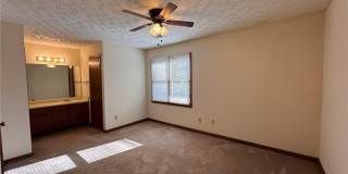 1118 Booth Court Gallery 21
