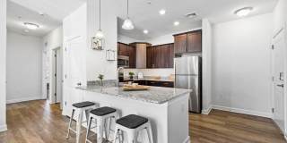 3205 LINCOLN WAY Gallery 2