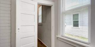1736 Fenwick Street Gallery 11
