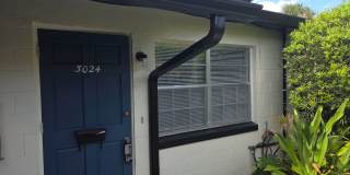 2 Bed Condo, near SoDo & Hourglass District Gallery 1