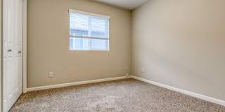 Spacious 4br/2.5ba house with garage in well maintained neighborhood Gallery 24