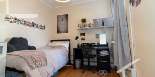 Massive Student Big Bed Near BU Campus w Ht & HW Included! Gallery 12
