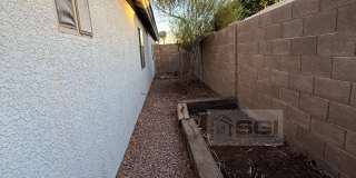 13200 W Desert Ln 13200 W Desert Ln Gallery 28