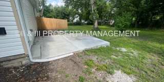 310 W Poplar Gallery 19