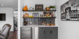 Luxury 3 Story Condo in Exclusive Titletown District Gallery 25