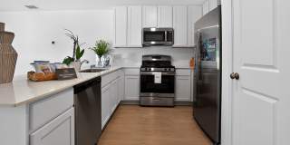 Axis at Veranda Rental Homes Gallery 3